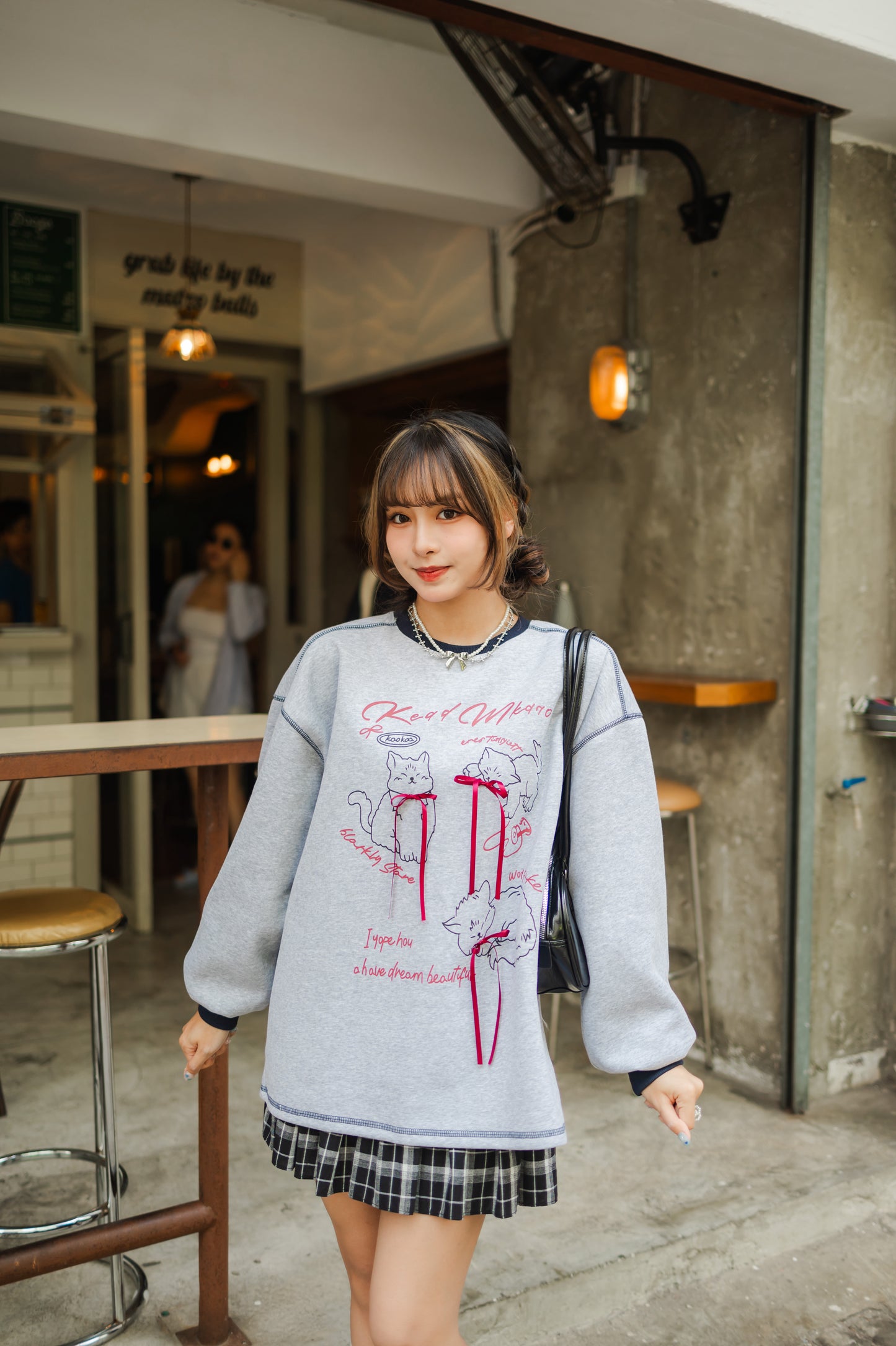 🐈⬛ MEOW MEOW- RED RIBBON HOODIE❣️