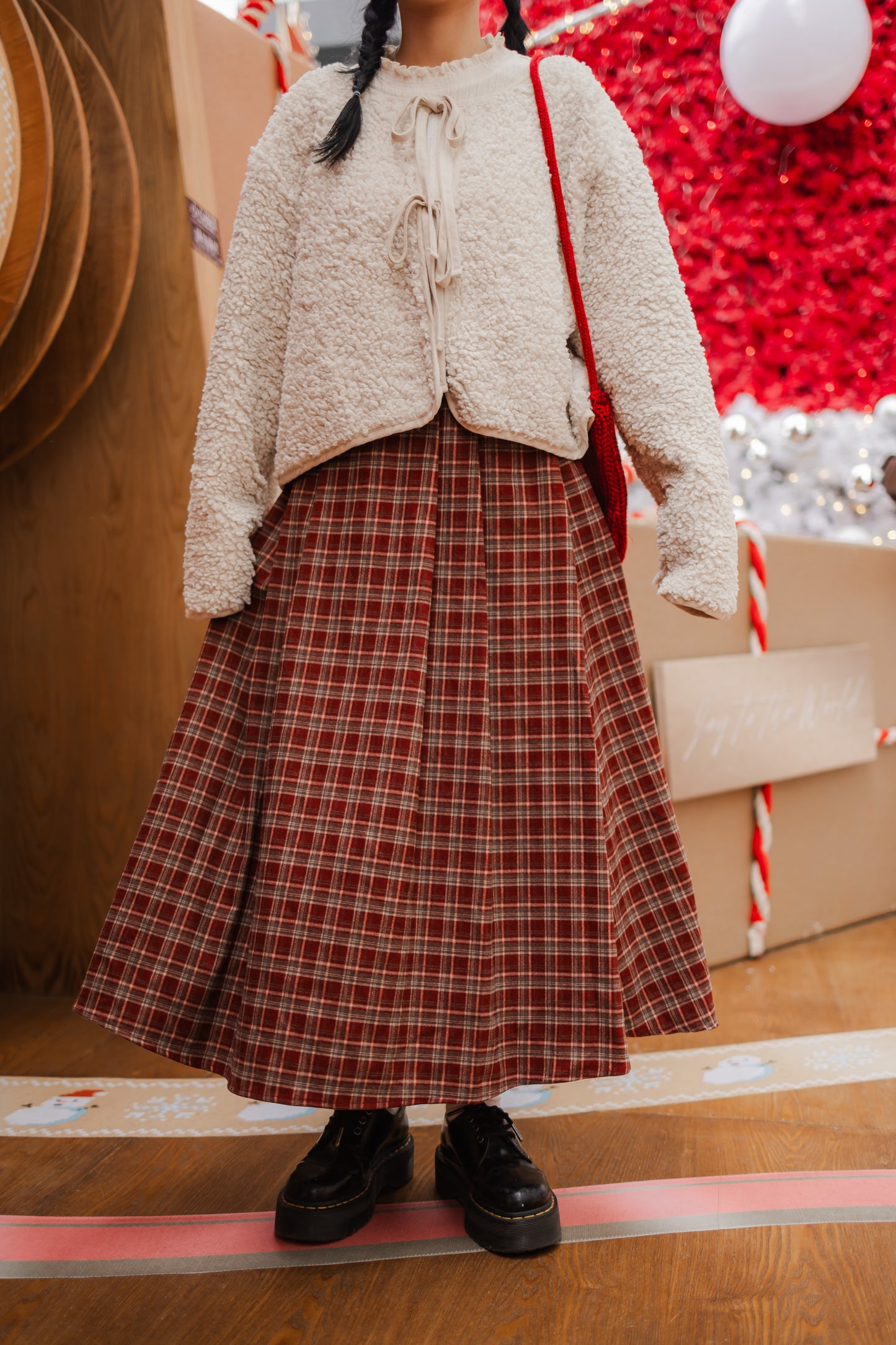 Ready For Christmas🤶🏻🧣 聖誕針織格仔裙✨