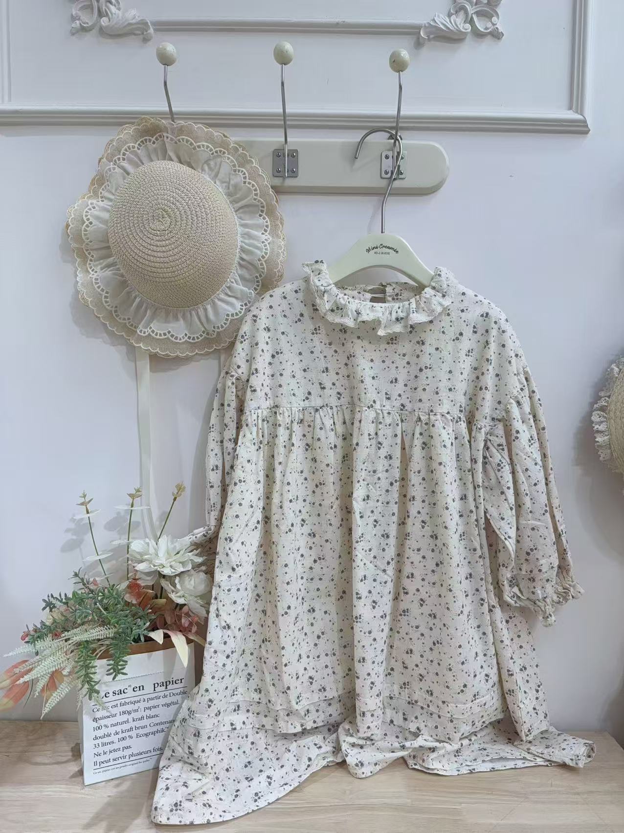 【冬季清倉☃️❄️】 花邊碎花連身裙