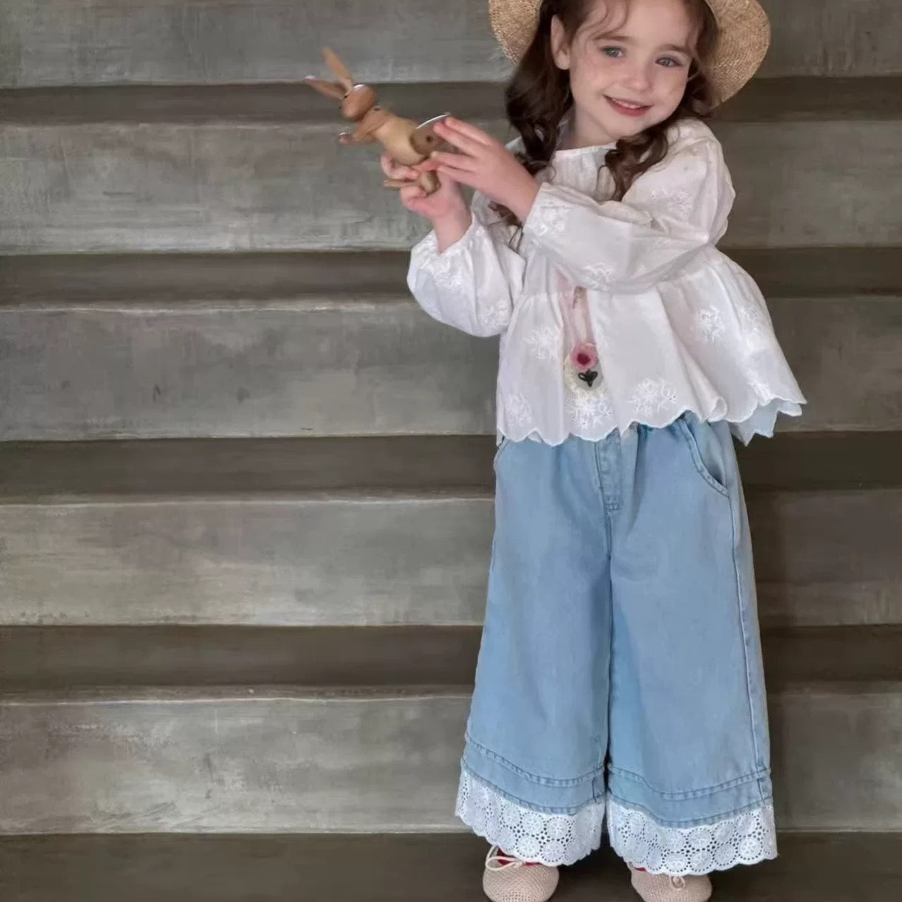 鬆緊蕾絲花邊牛仔褲👖