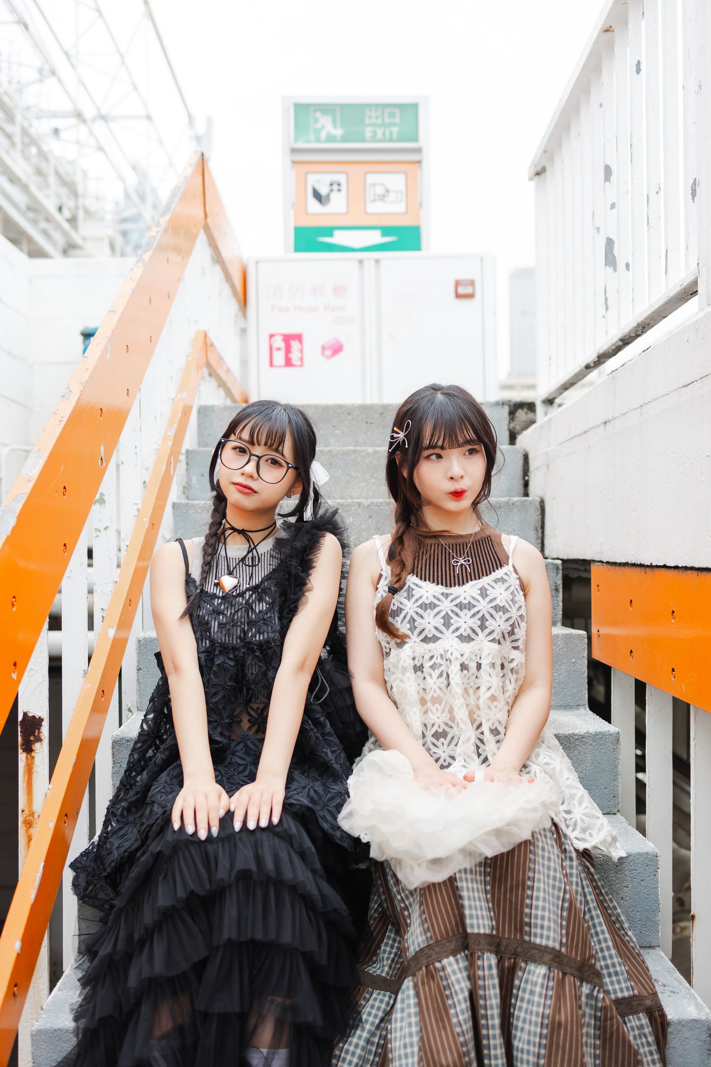 日系兩色入🤎💛 花花吊帶馬甲上衣