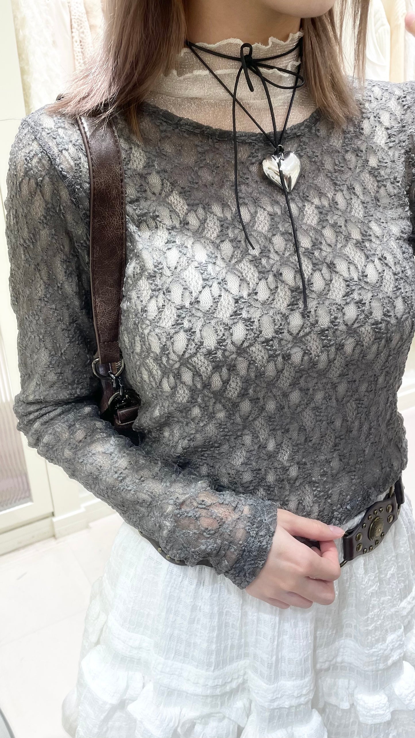 簡約設計蕾絲上衣搭短裙🇰🇷✨