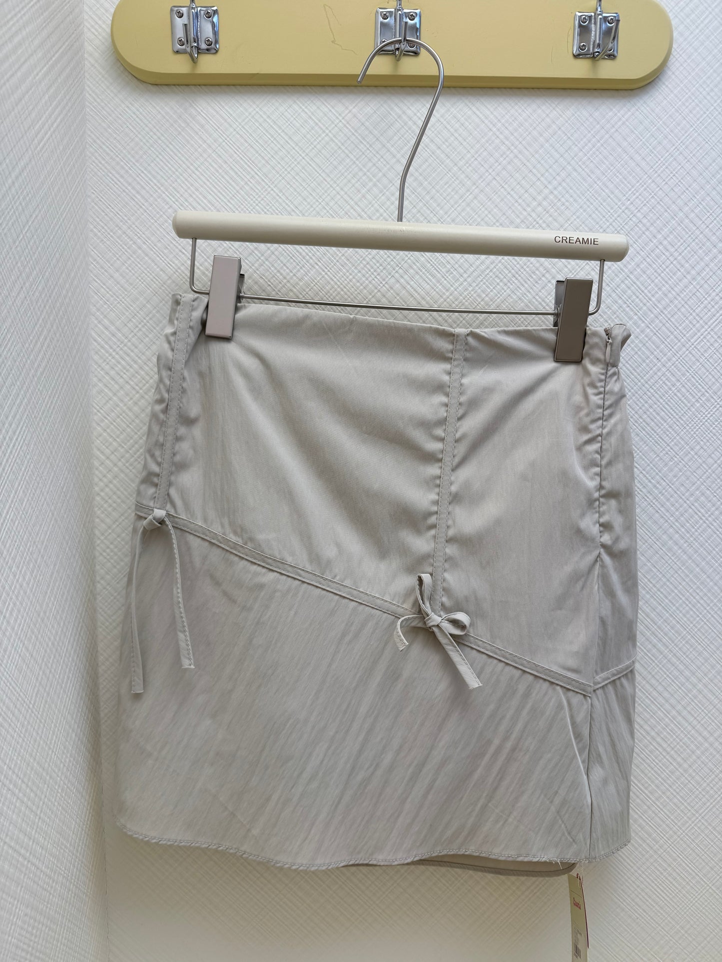 【冬季清倉☃️❄️】 拉鍊蝴蝶結短裙