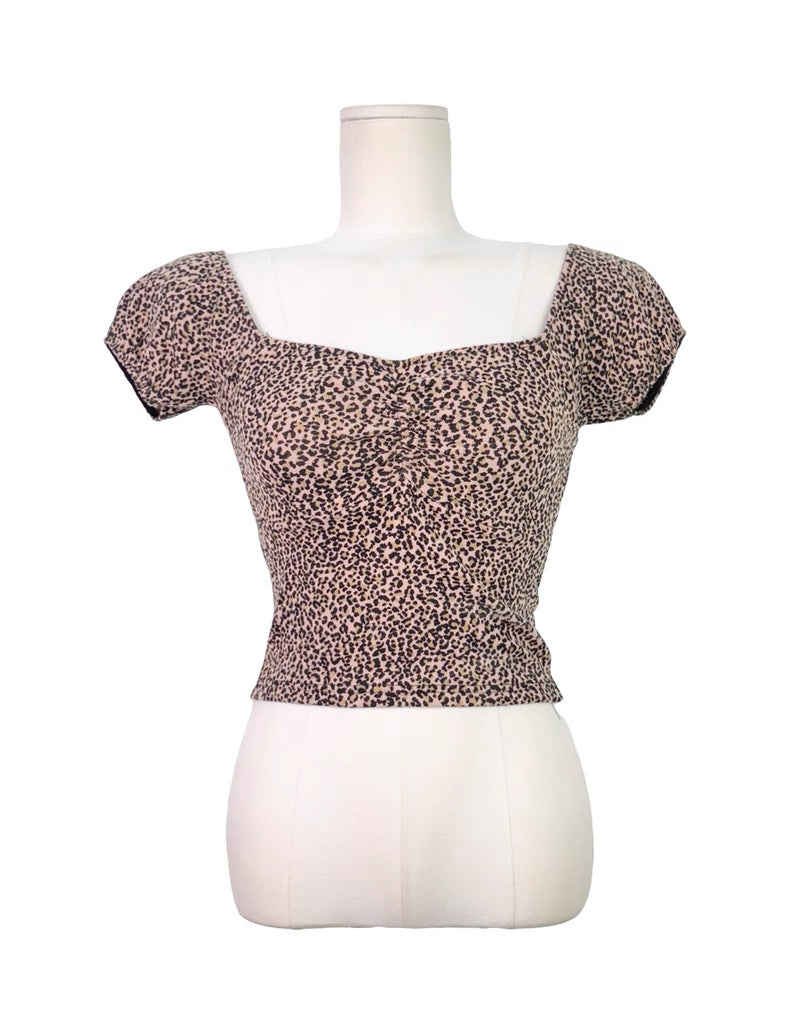 熱潮回歸! 🖤豹紋摺疊襯衫