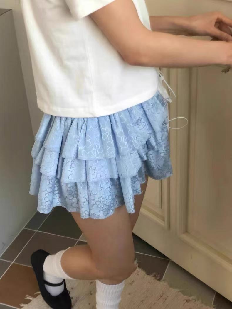 熱賣芭蕾風上衣+短裙套裝🩵🤍