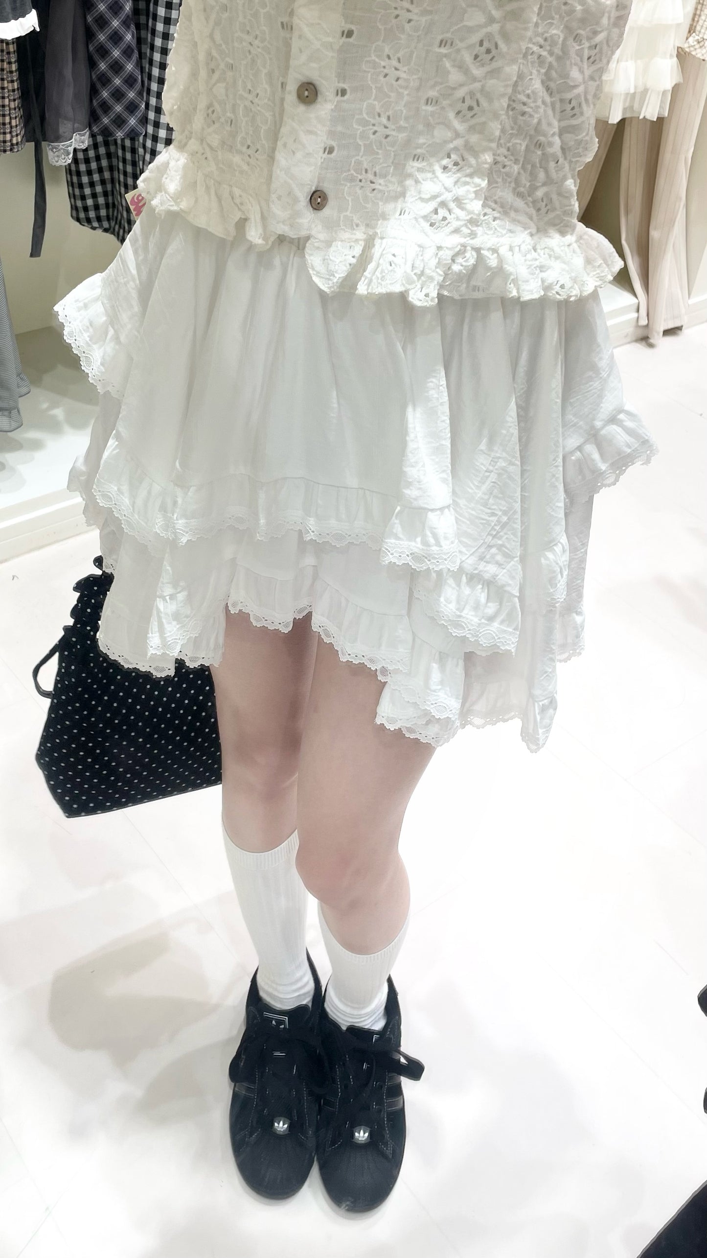 法式蕾絲背心搭短裙🌼