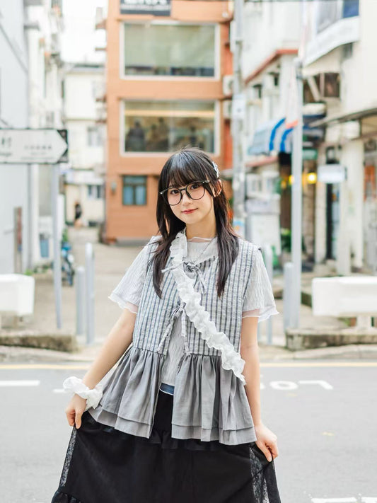 日系蕾絲拼邊打底上衣🎀
