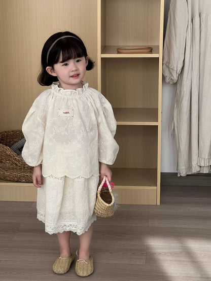 花邊刺繡娃娃襯衫🍑