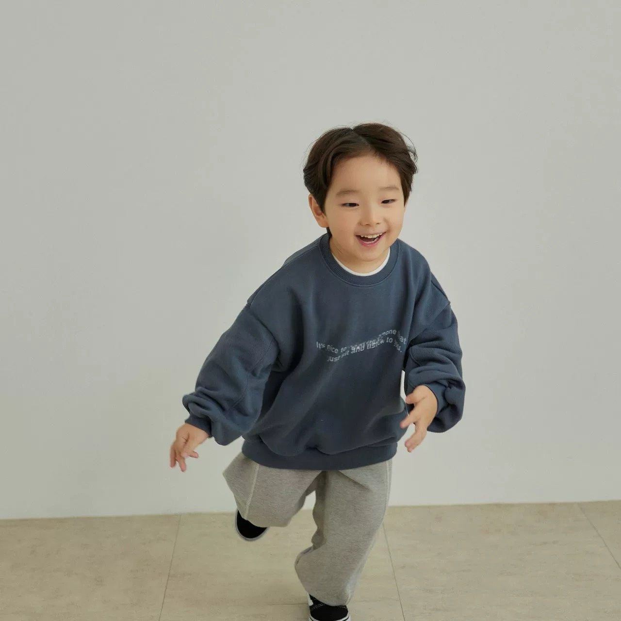 圓領英文衛衣🎧