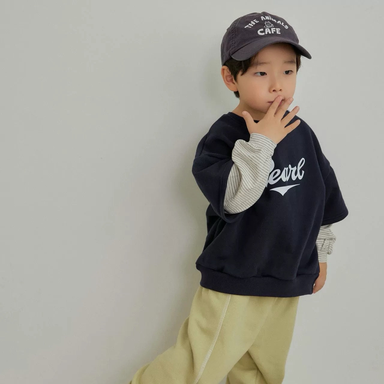 圓領拼接英文衛衣🎧