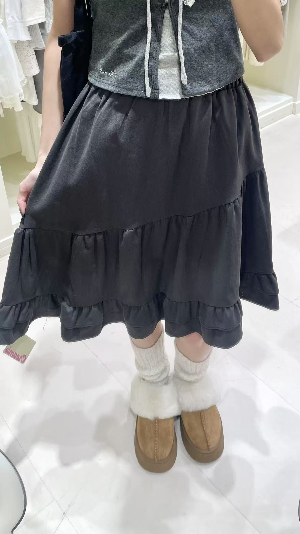 甜辣風短款上衣搭不規則長裙🧀