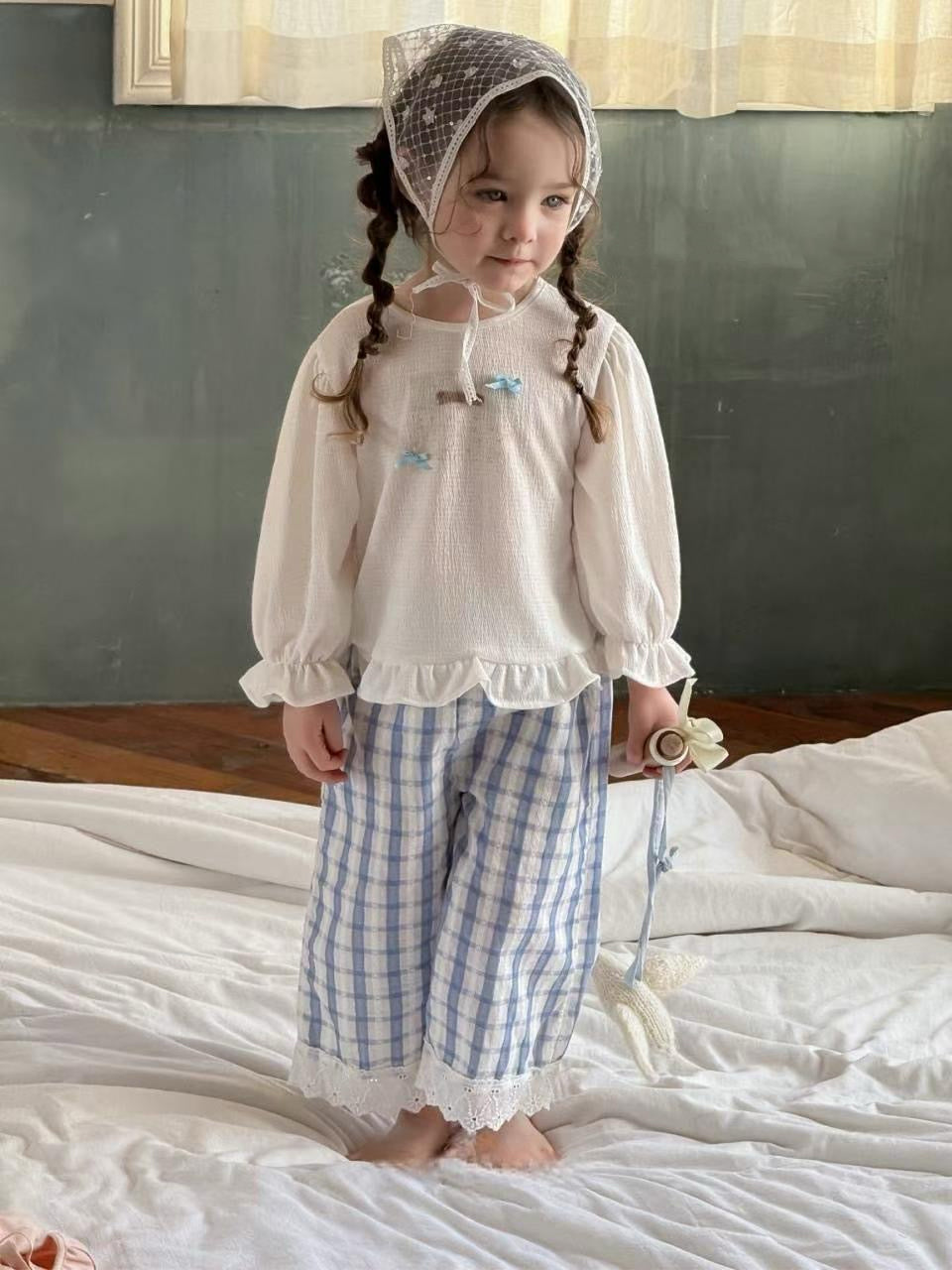 淨色花邊袖上衣🌸