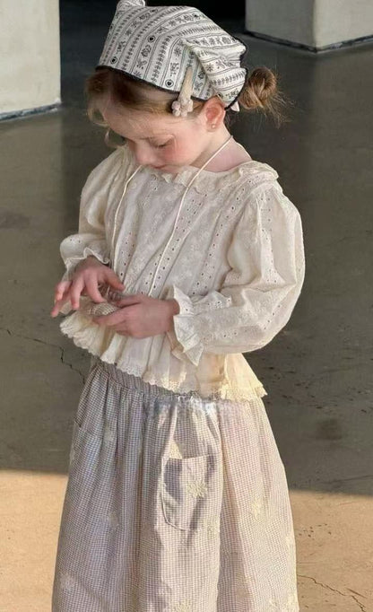 圓領花邊刺繡襯衫🔖