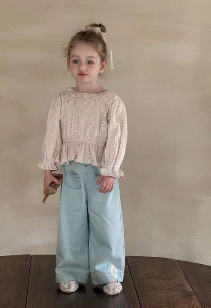 圓領花邊刺繡襯衫🔖