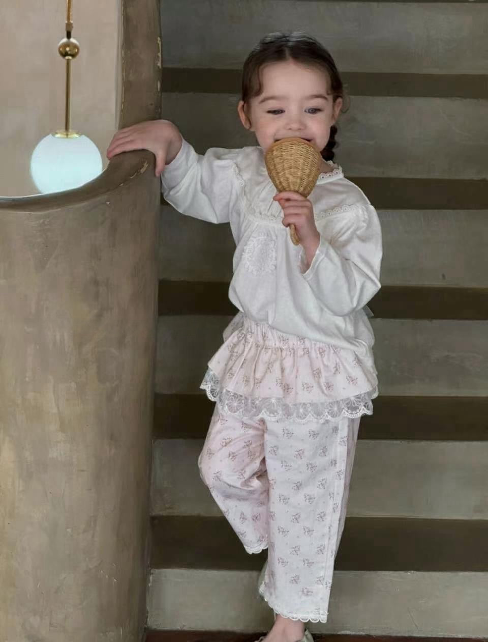 淨色花邊娃娃上衣🌷