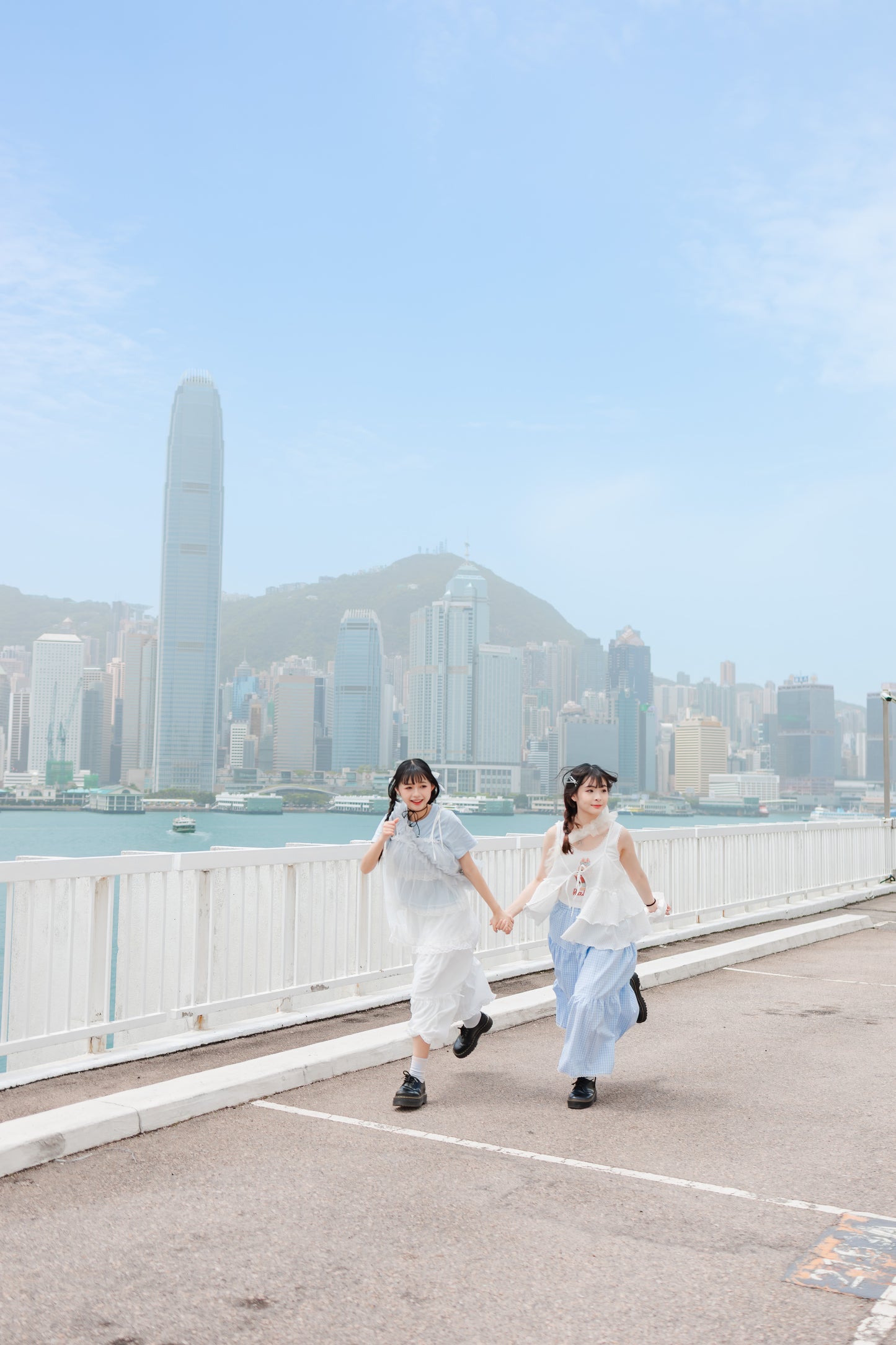 夏日必備！日系繽紛白兔背心🐰