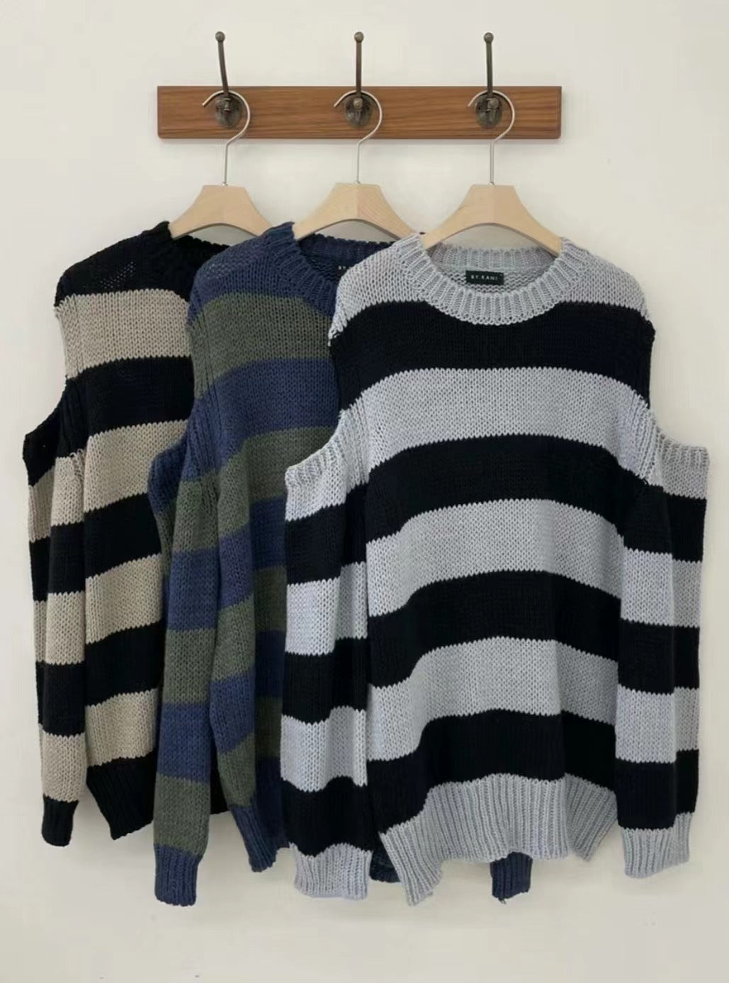 減齡露肩條紋針織衫🍒